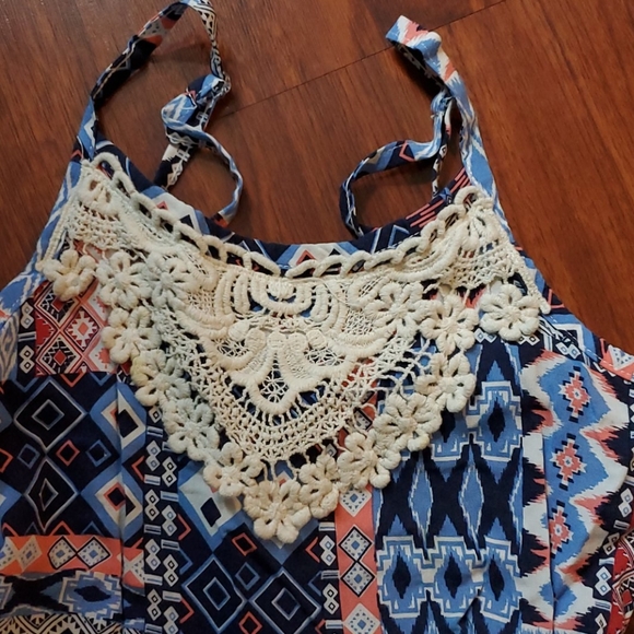 Dress - Picture 3 of 3